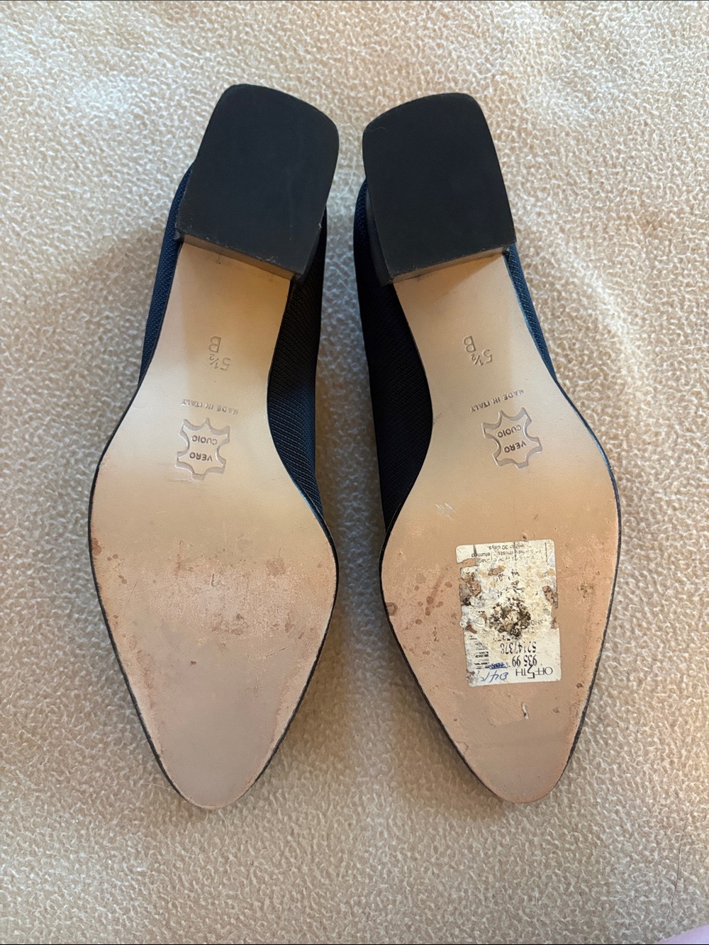 Saks Fifth Avenue Black Pointed Toe Low Block Heel Slip-On Pumps - Picture 3 of 3